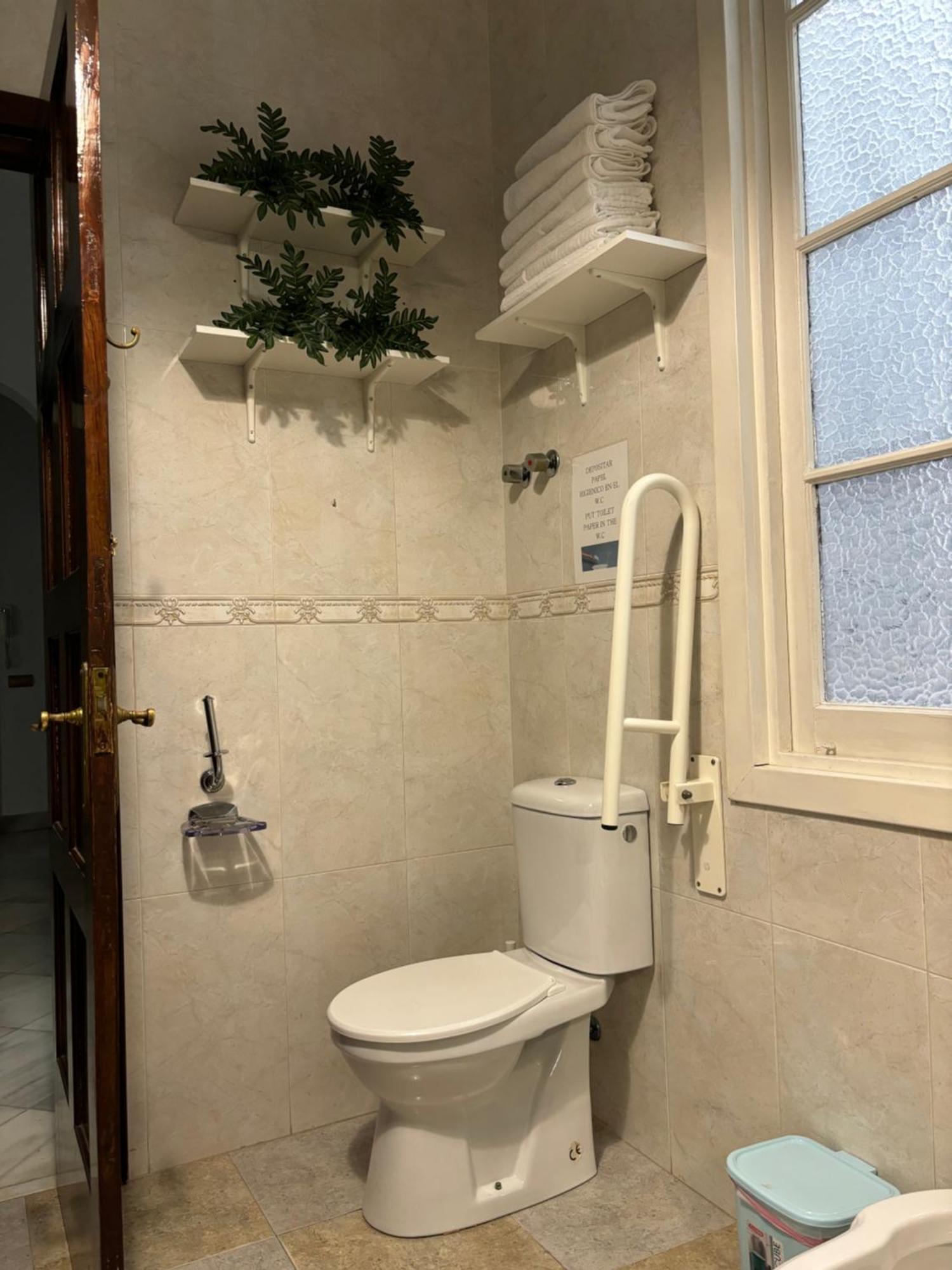 Apartamento En El Centro Historico De Малага Экстерьер фото